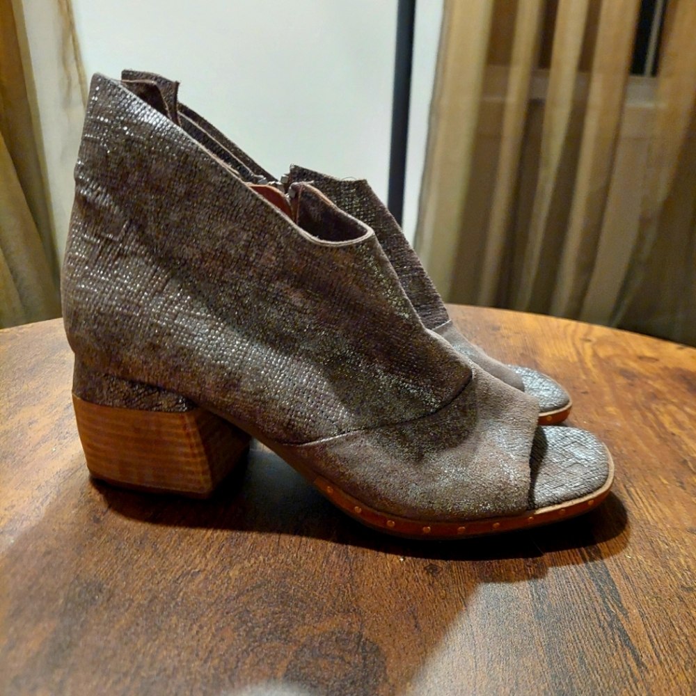 A.S 98 open-toe boots size 8